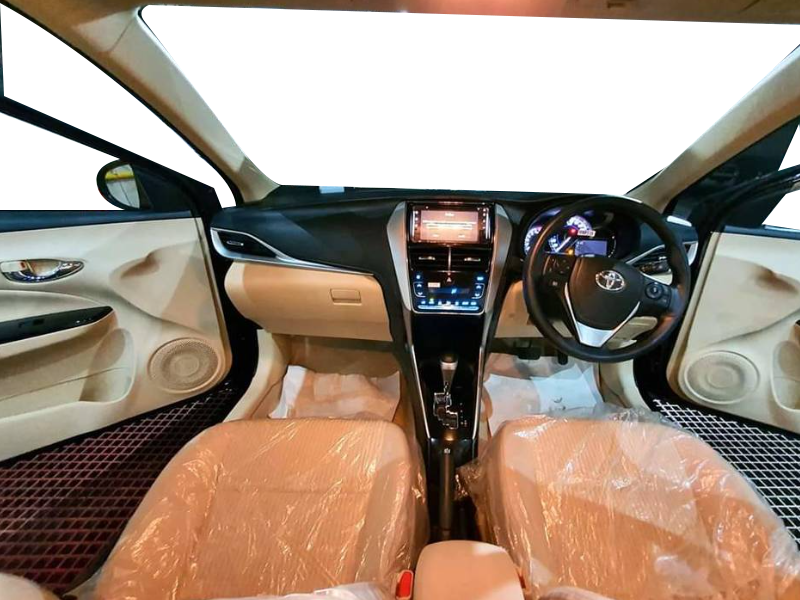 Toyota Yaris ATIV X CVT 1.5 Beige Interior Toyota Yaris ATIV X CVT 1.5 Beige Interior